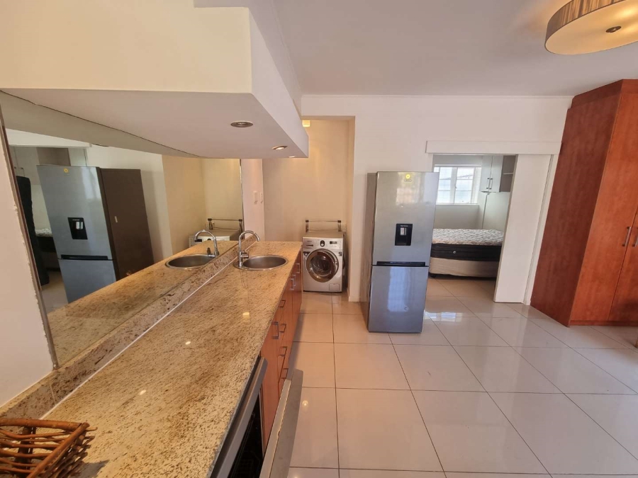 To Let 1 Bedroom Property for Rent in Oranjezicht Western Cape